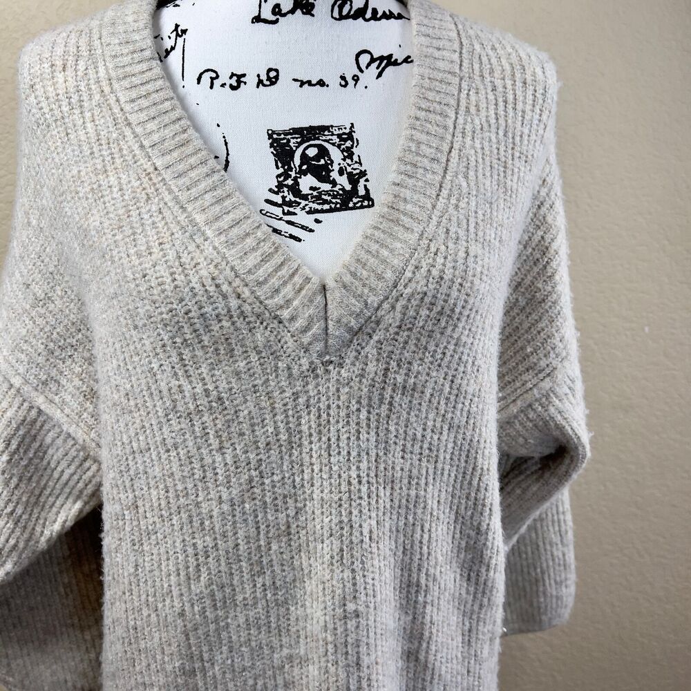 Topshop Oatmeal V-neckline knit Sweater relax tunic size XS lagenlook soft cozy